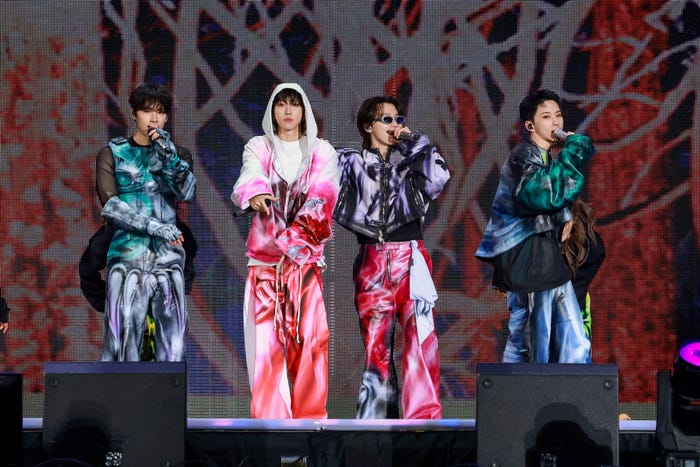 2025 SVT 9TH FAN MEETING<SEVENTEEN in CARAT LAND>(P)&(C)PLEDIS Entertainment