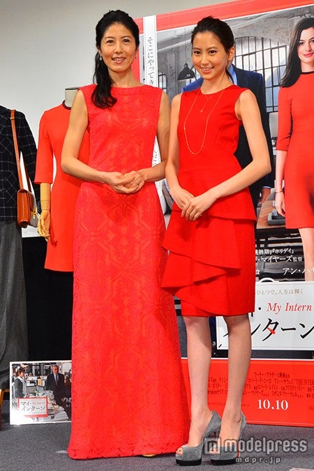 （左から）小島慶子、河北麻友子