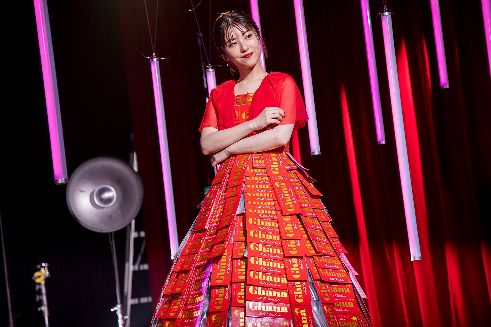 浜辺美波／新WEB動画メイキングより（提供写真）