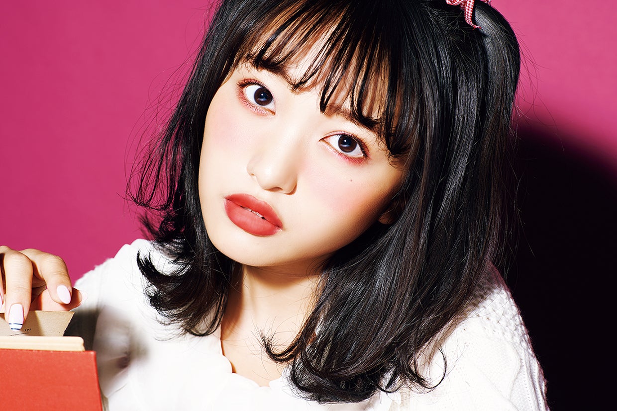 AKB48向井地美音、女性誌で初表紙　ガーリーな“5変化”にドキッ