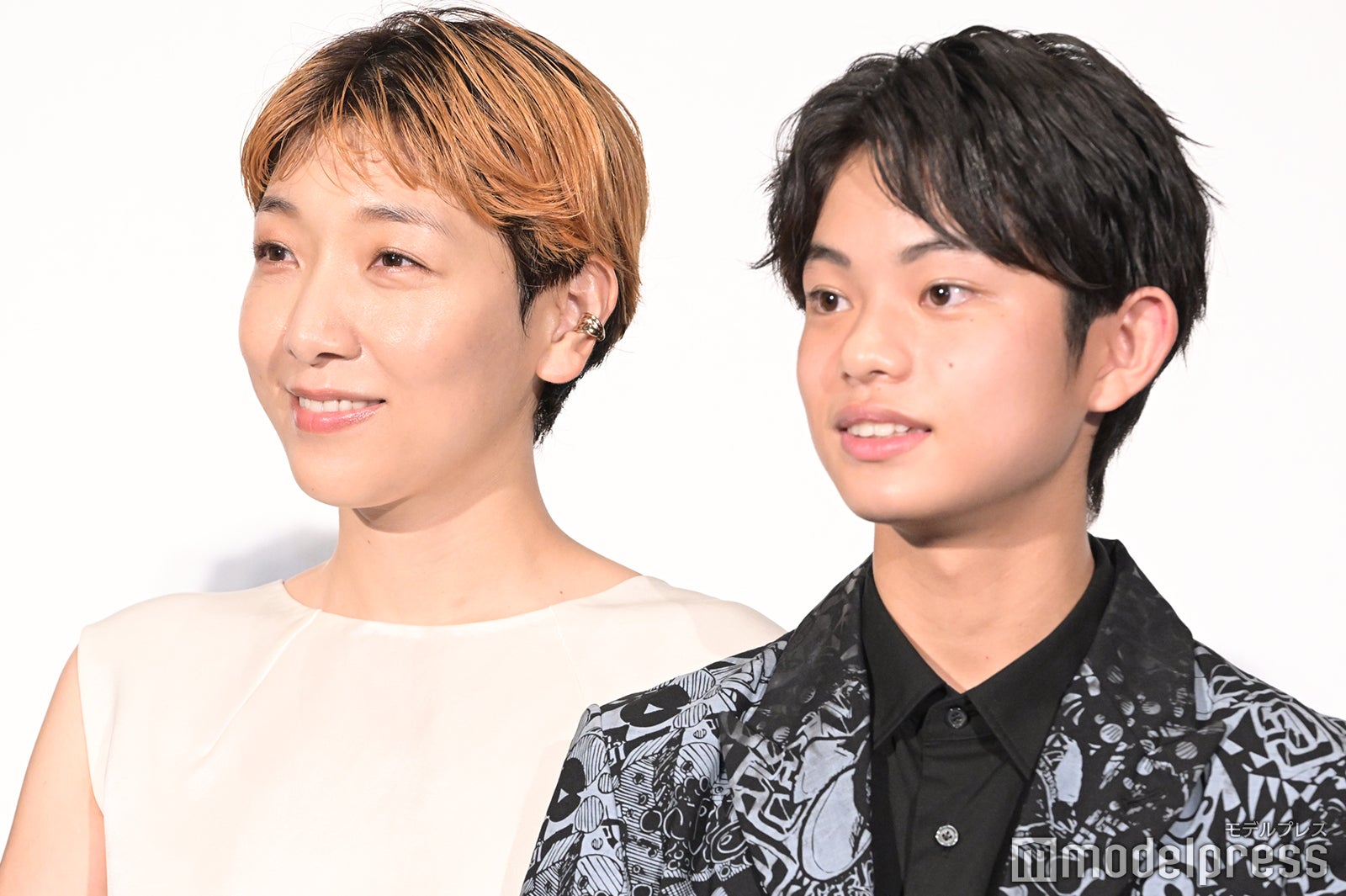 安藤サクラ、黒川想矢（C）モデルプレス