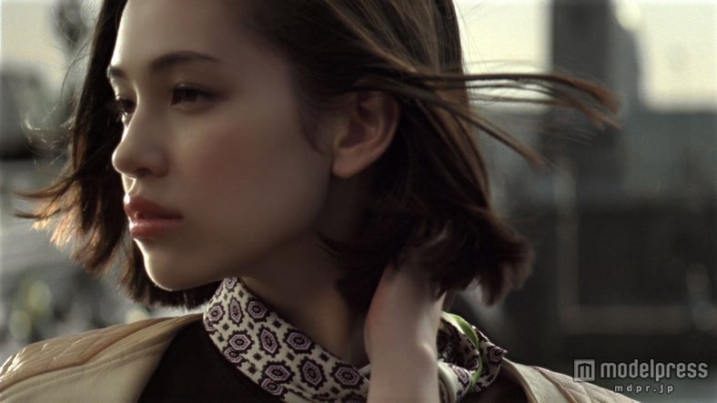 水原希子／資生堂「TSUBAKI」ヘッドスパ新CMより