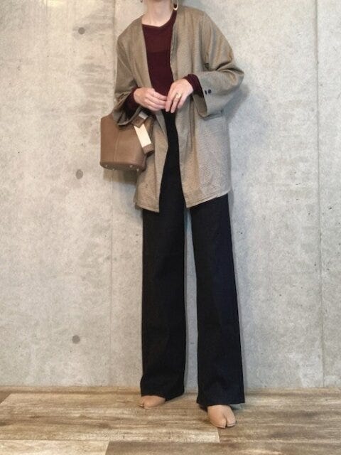 ワイドパンツ　コーデ　秋