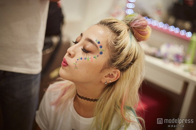 メイク／植野有砂