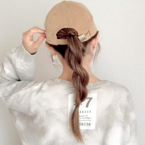 キャンプにぴったりの髪型15選 アウトドアで動きやすいアレンジをレングス別に紹介 モデルプレス