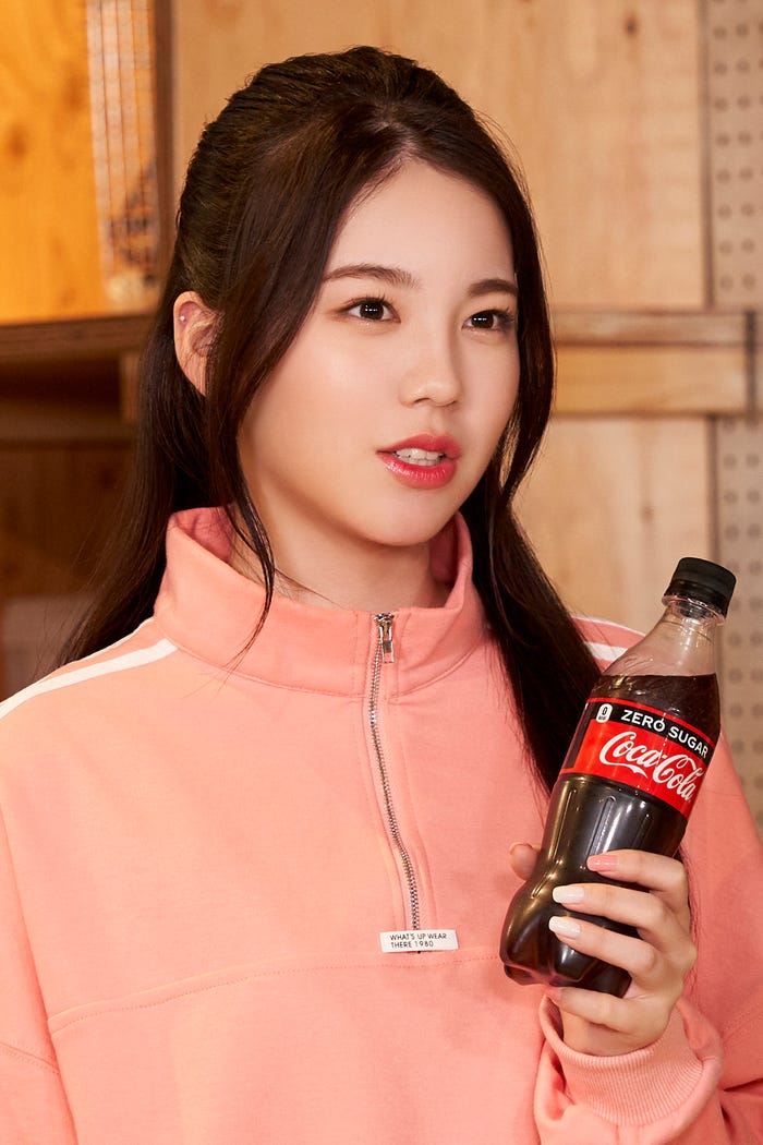 AYAKA/NiziU(提供写真)