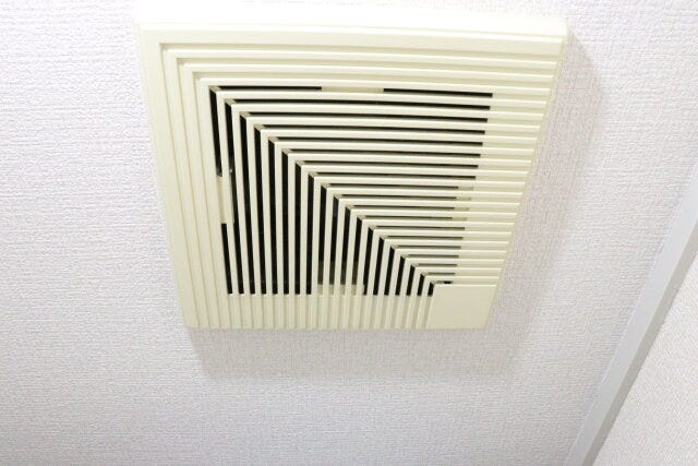 セリア 粘着フィルターシート セリアの粘着フィルターシートが使える換気口のタイプ