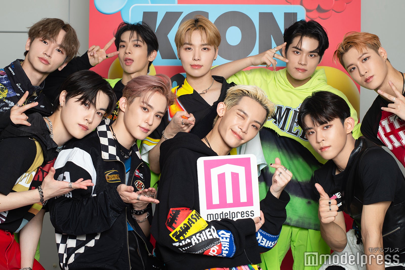 TO1（後列左から）ジス、ダイゴ、ジェユン、ヨジョン、ギョンホ（前列左から）レンタ、ジェイユー、チャン、ドンゴン （C）モデルプレス