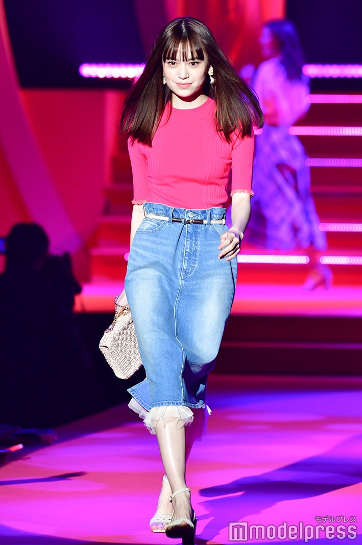 野崎智子（C）モデルプレス