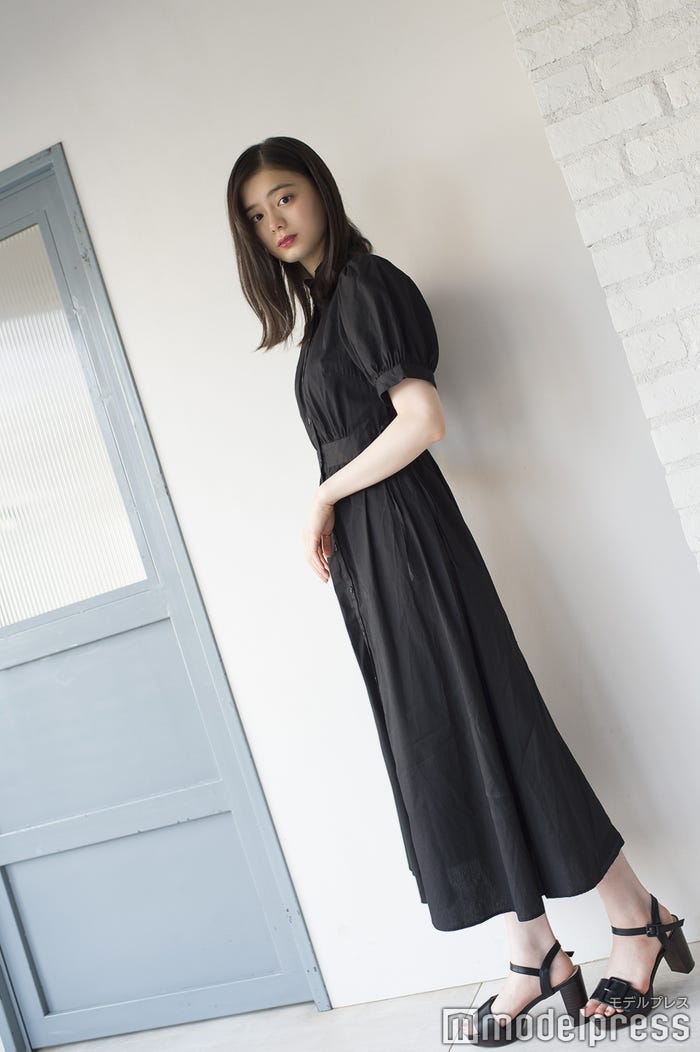 紺野彩夏(C)モデルプレス