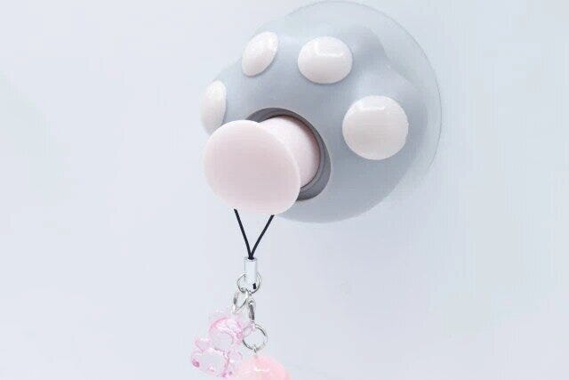 ダイソー　押すと飛び出るフック（猫足）