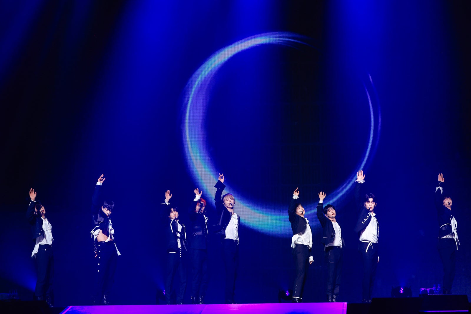 ZEROBASEONE／上山陽介（C）WAKEONE／LAPONE Entertainment