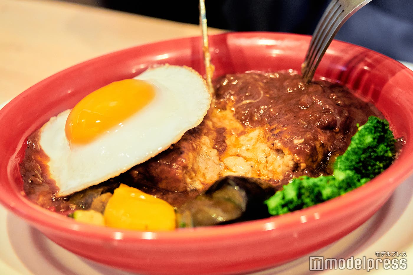 (C)モデルプレス