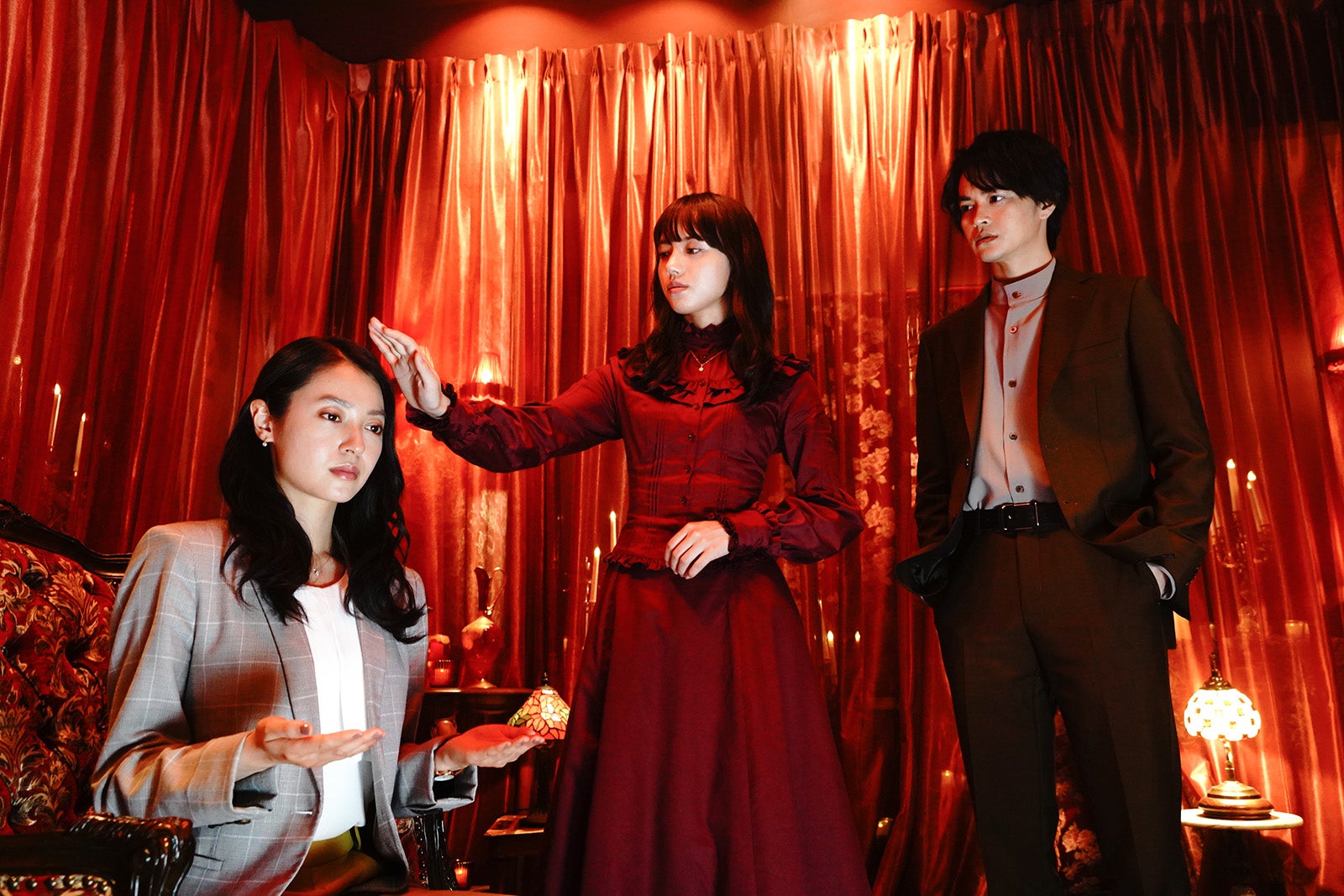 （左から）田辺桃子、清原果耶、瀬戸康史（C）日本テレビ