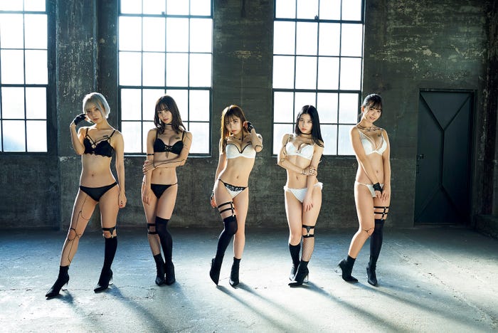 #2i2(C)Takeo Dec. 、光文社