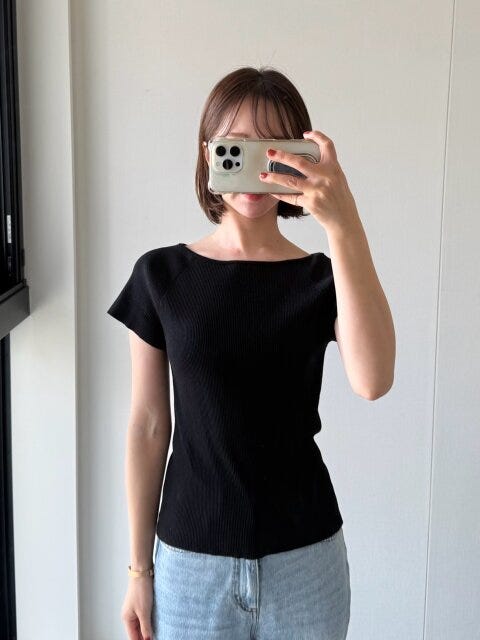 GU　リブニットボートネックプルオーバー（半袖）　BLACK　Lサイズ　着用