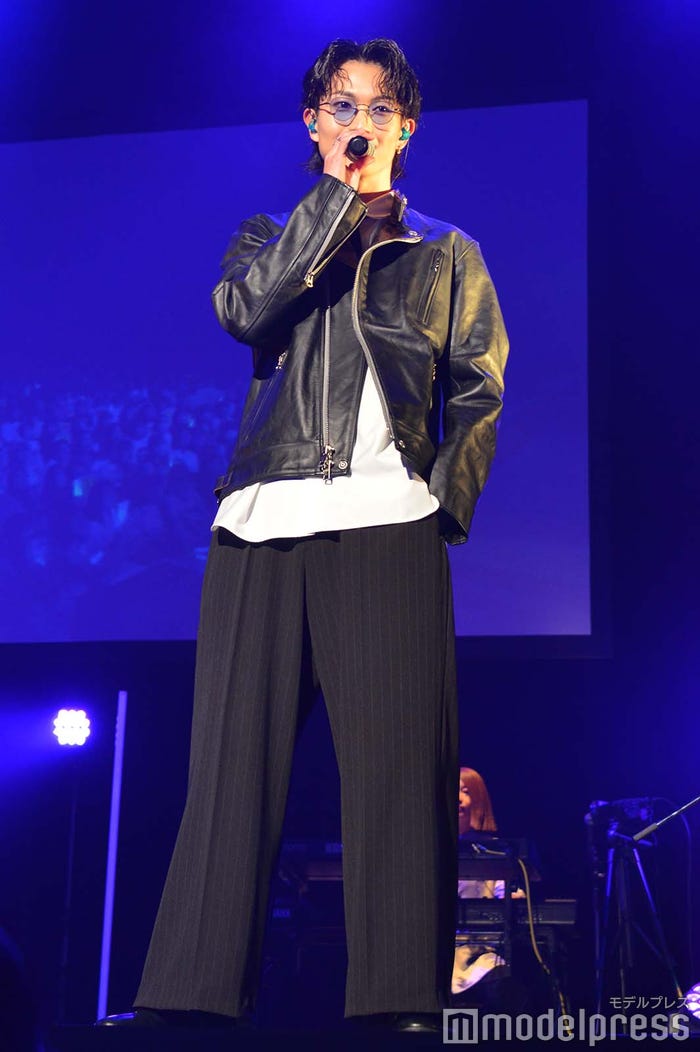 綱啓永(C)モデルプレス