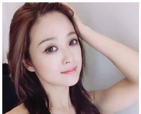 鈴木奈々、デコ出しロングヘアで大人イメチェン「別人に見えた」「本当に美人」と反響