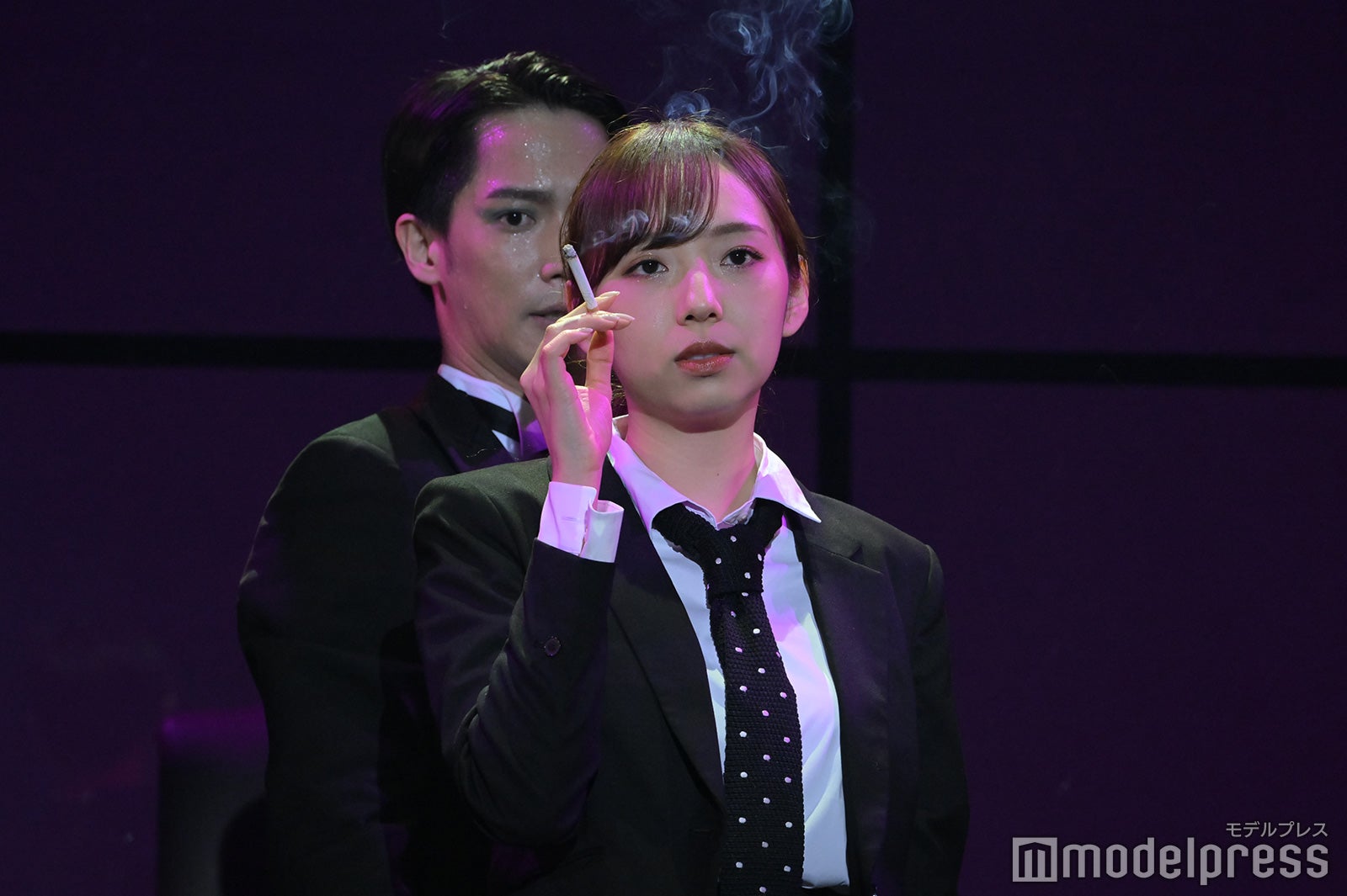 味方良介、新内眞衣（C）モデルプレス