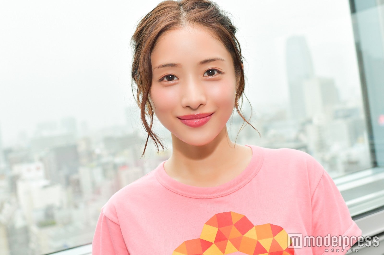 石原さとみ すごく悩んだ 前を向く気持ちを告白 櫻井 亀梨 小山との共演に期待感 24時間テレビ インタビュー モデルプレス 石原さとみ すごく悩んだ 前を向く気持ちを告白 櫻井 亀梨 小山との共演に期待感 24時間テレビ インタビュー モデルプレス