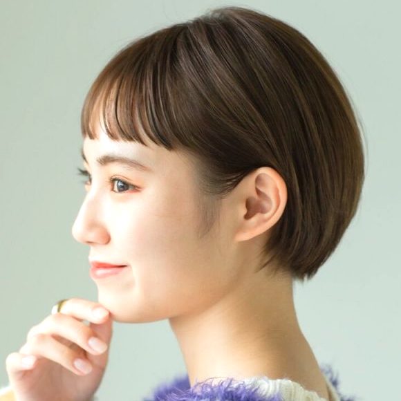 40代女性の前髪ぱっつん ボブの最新ヘアカタログ 大人に似合うトレンドの髪型 モデルプレス