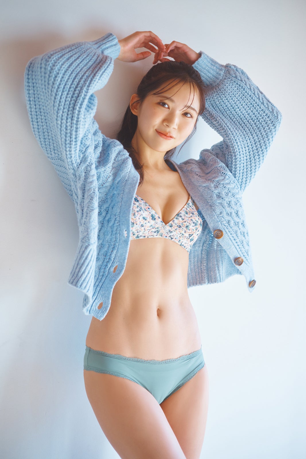 乃木坂46 西野七瀬 写真集着用 ランジェリー - 下着