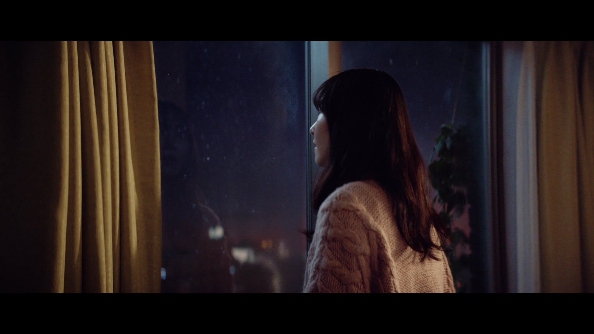 新垣結衣新CM「2022年もおつかれ生です」篇より（提供写真）