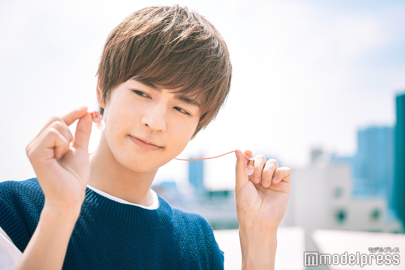 女性におすすめのピンク（C）モデルプレス