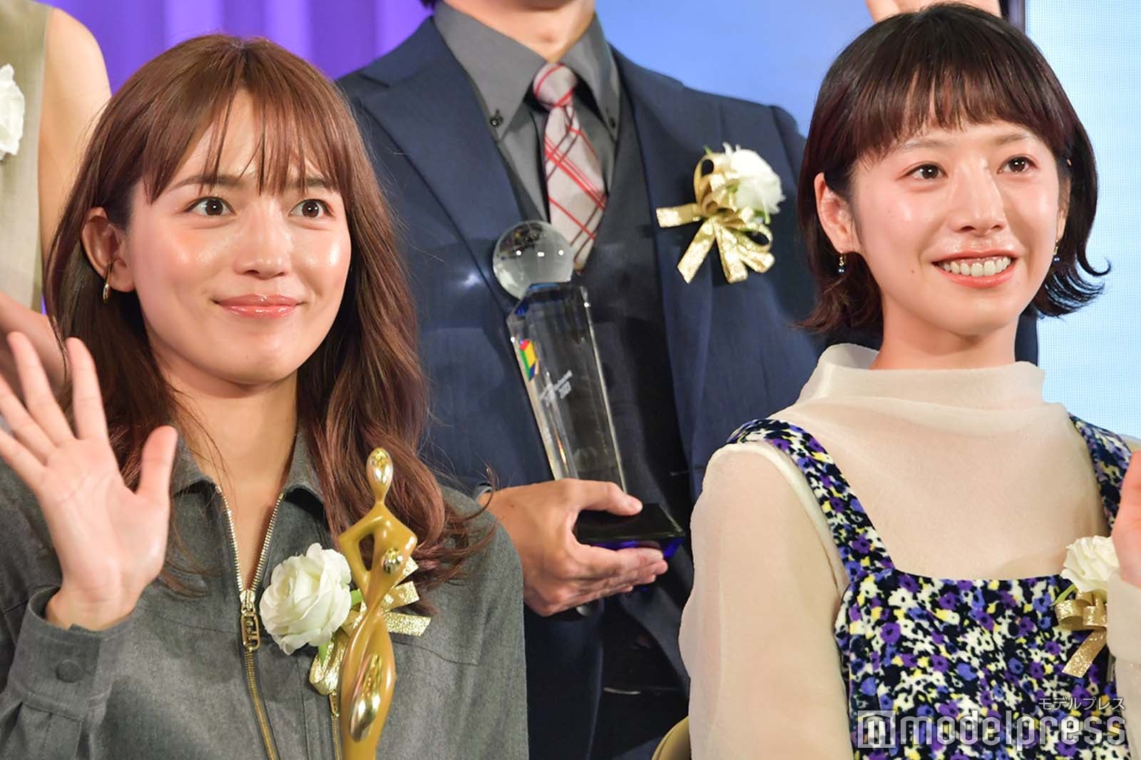 川口春奈、夏帆（C）モデルプレス