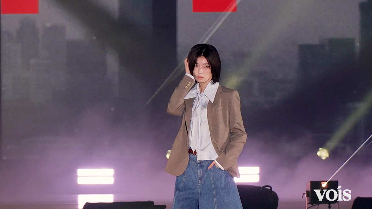 櫻坂46藤吉夏鈴、エッジの効いたモダンマニッシュ クールな視線で圧倒的存在感