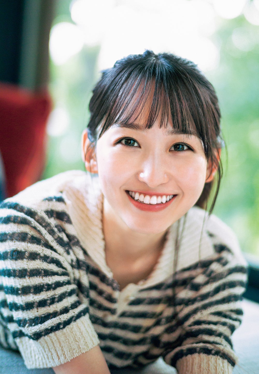 乃木坂46一ノ瀬美空、“魔法のような笑顔”輝く「週刊少年マガジン」初登場で表紙