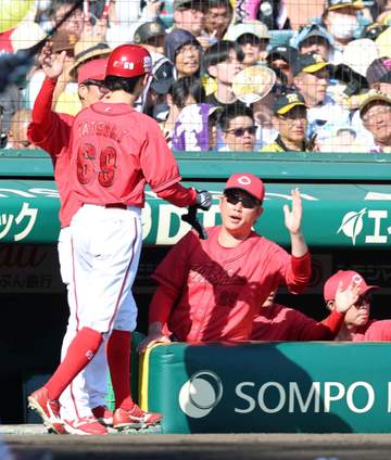 広島・新井監督 「あそこは勝負に出ました。それも含めて、岡本とモチがよく耐えてくれたから」【一問一答】