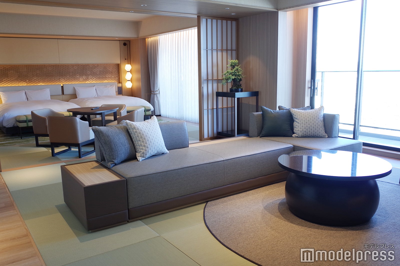 スイートルーム（C）モデルプレス