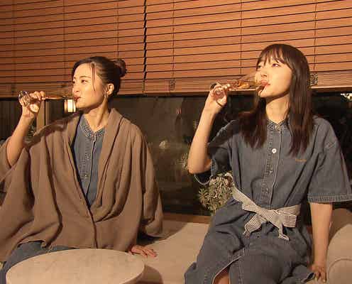 指原莉乃、小島瑠璃子完全プロデュースで初の2人旅 お色気ショットも放出