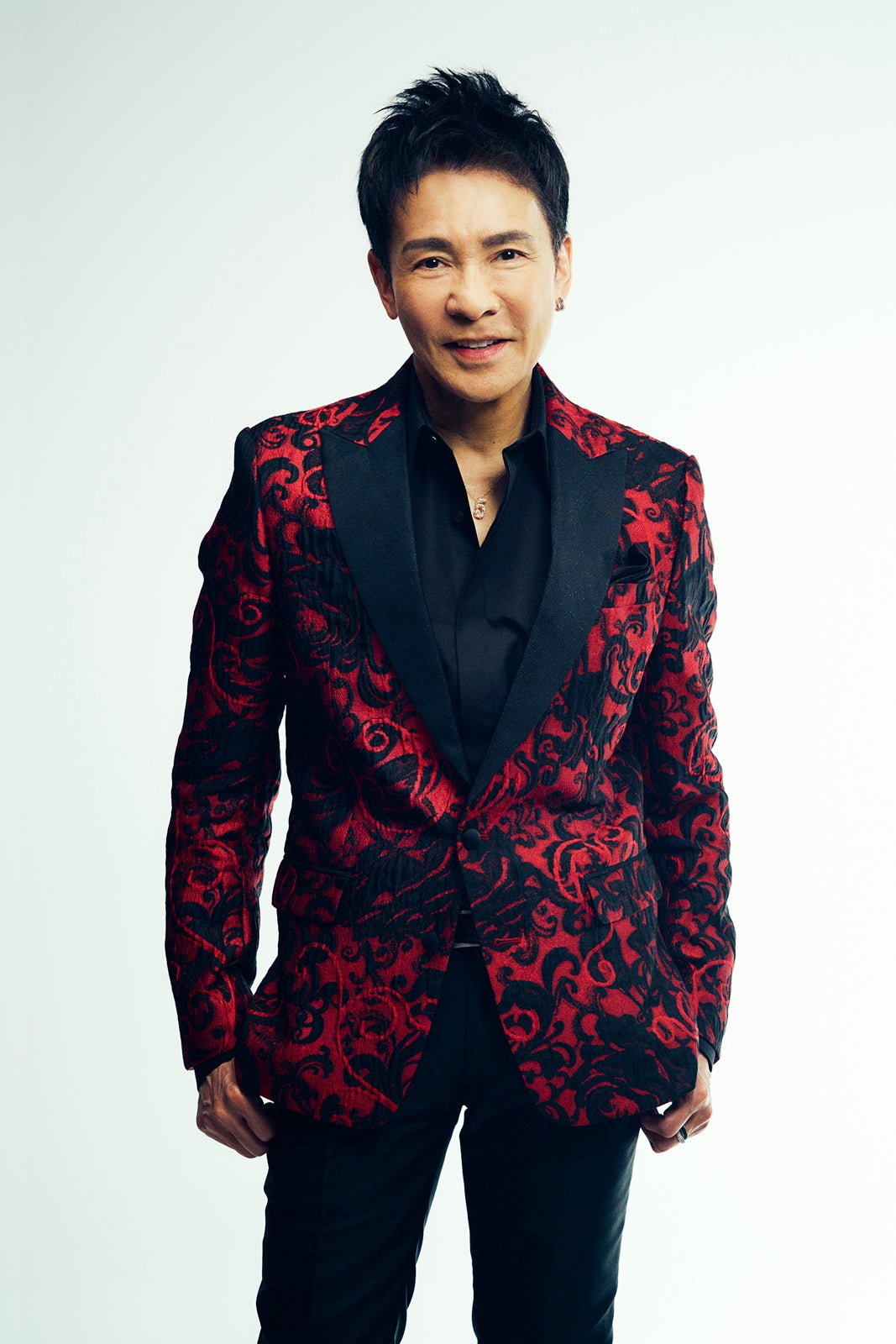 郷ひろみ（提供写真）