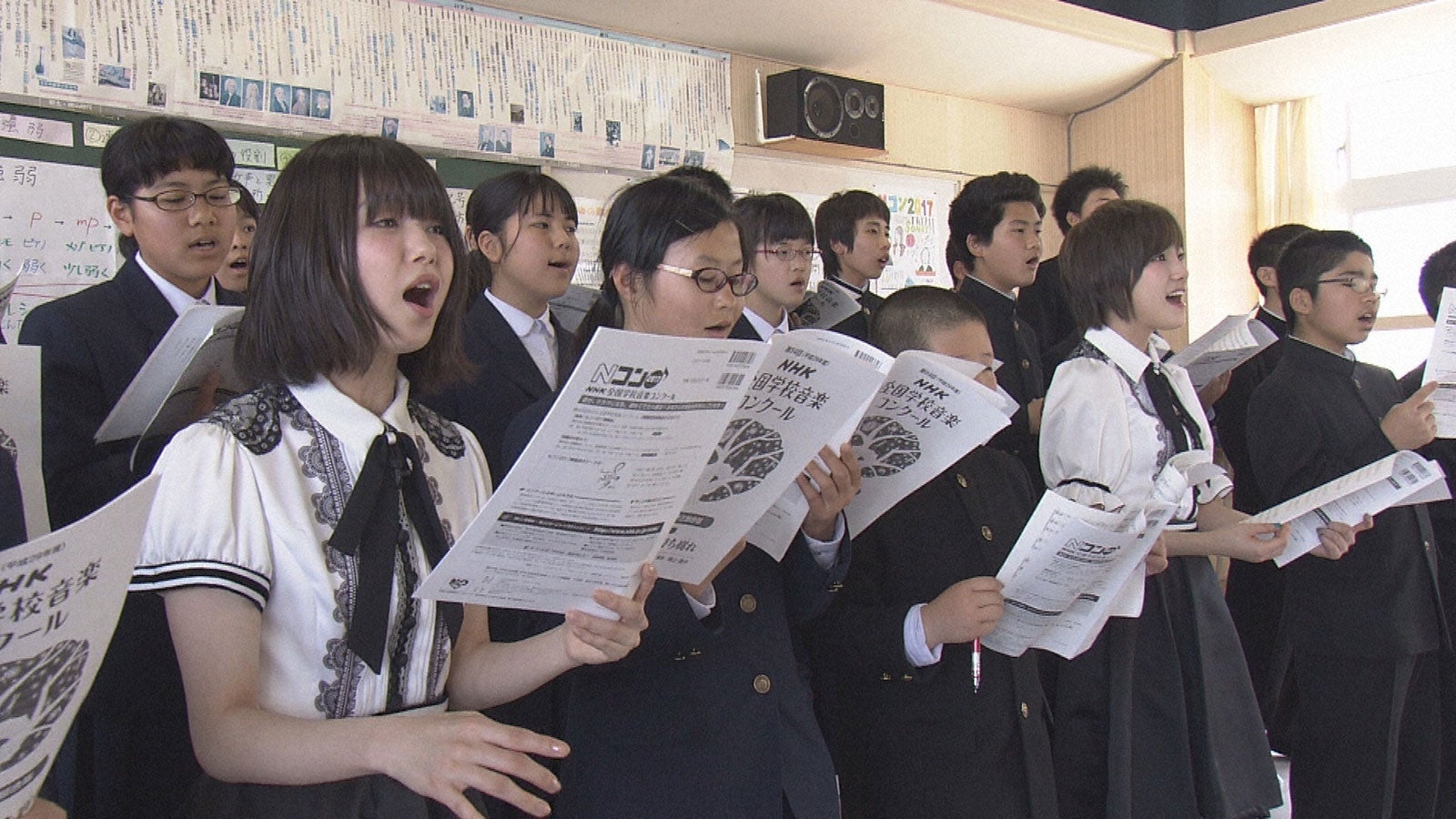 広島県・江田島市立三高中学校の合唱練習に参加 （C）NHK