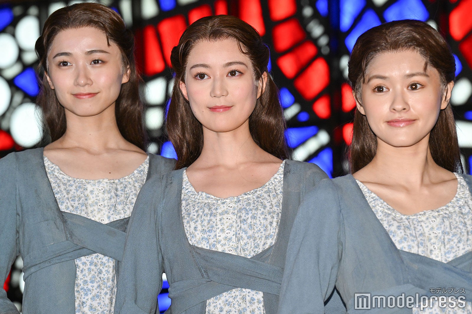 木下晴香、生田絵梨花、昆夏美（C）モデルプレス