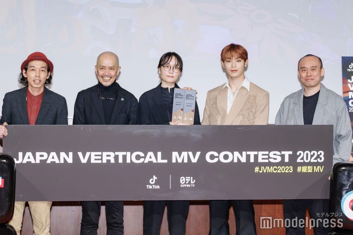 (左から)上田慎一郎監督、中島信也氏、NAKAOさん、與那城奨、関和亮氏(C)モデルプレス