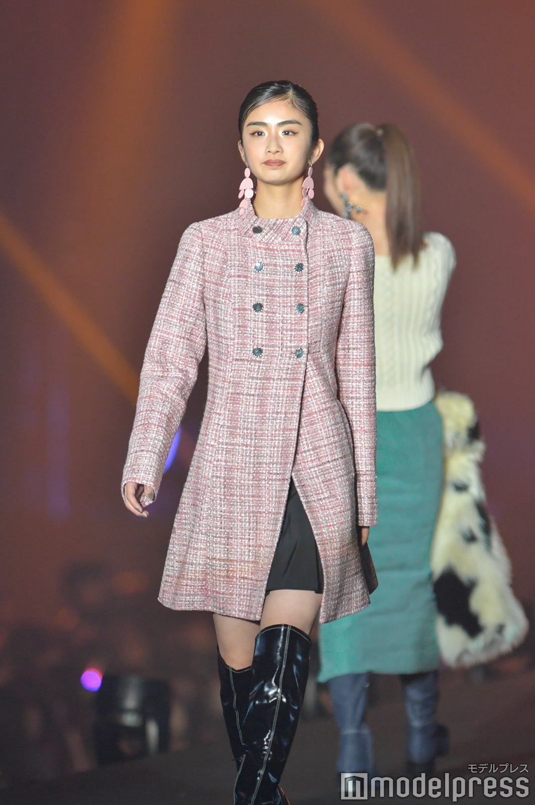 （C）モデルプレス