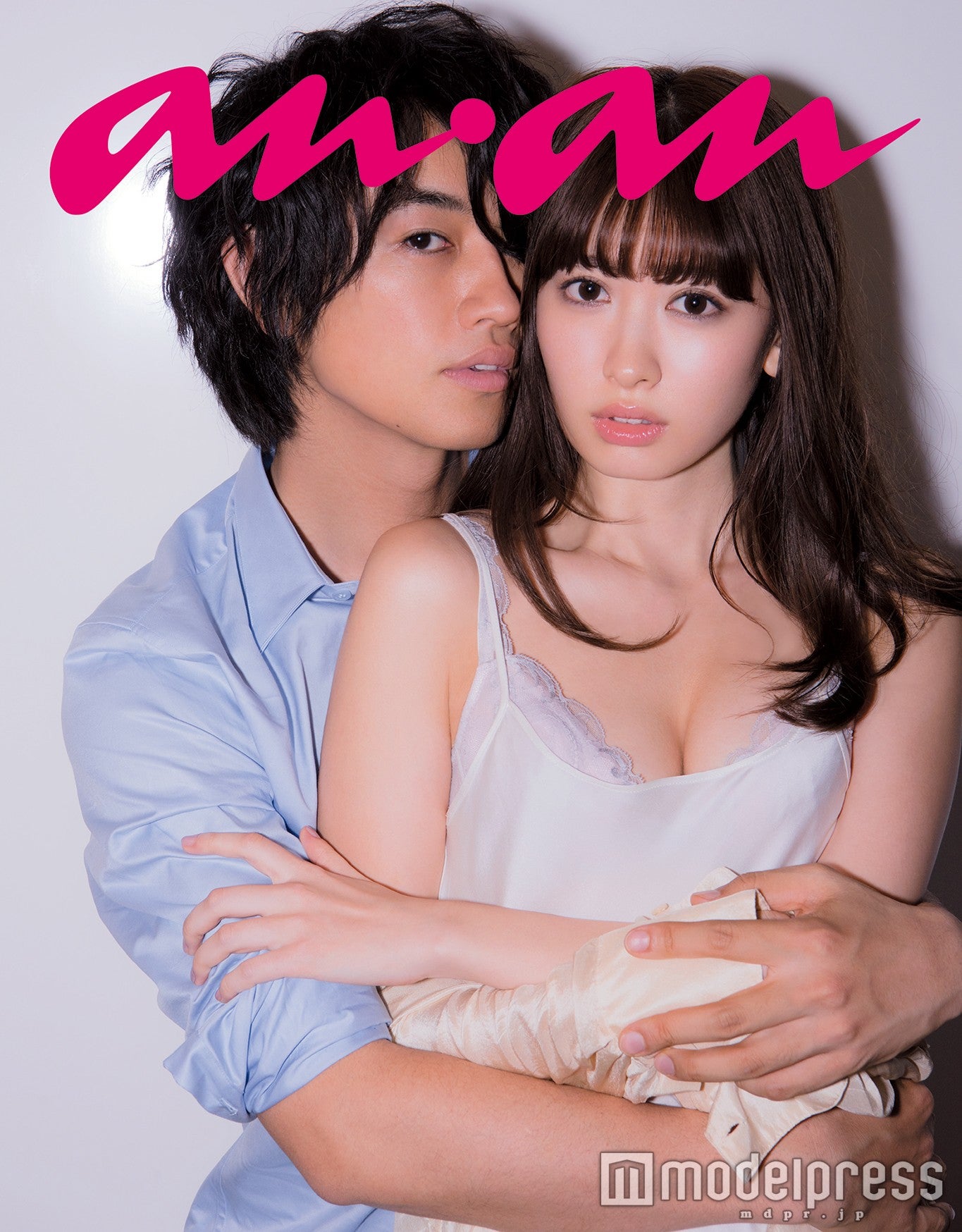 斎藤工・小嶋陽菜／「an・an」」1990号より（画像提供：マガジンハウス）