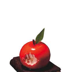 デスノート・ザ・エスケープ／デスノート・デザートセット（リュークのかじったリンゴのムース）／画像提供：ユニバーサル・スタジオ・ジャパン