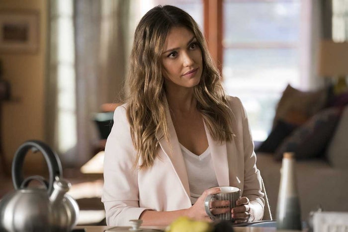 ジェシカ アルバが最強の女刑事に La S Finest ロサンゼルス捜査官 Zoomで日本のファンにメッセージ モデルプレス