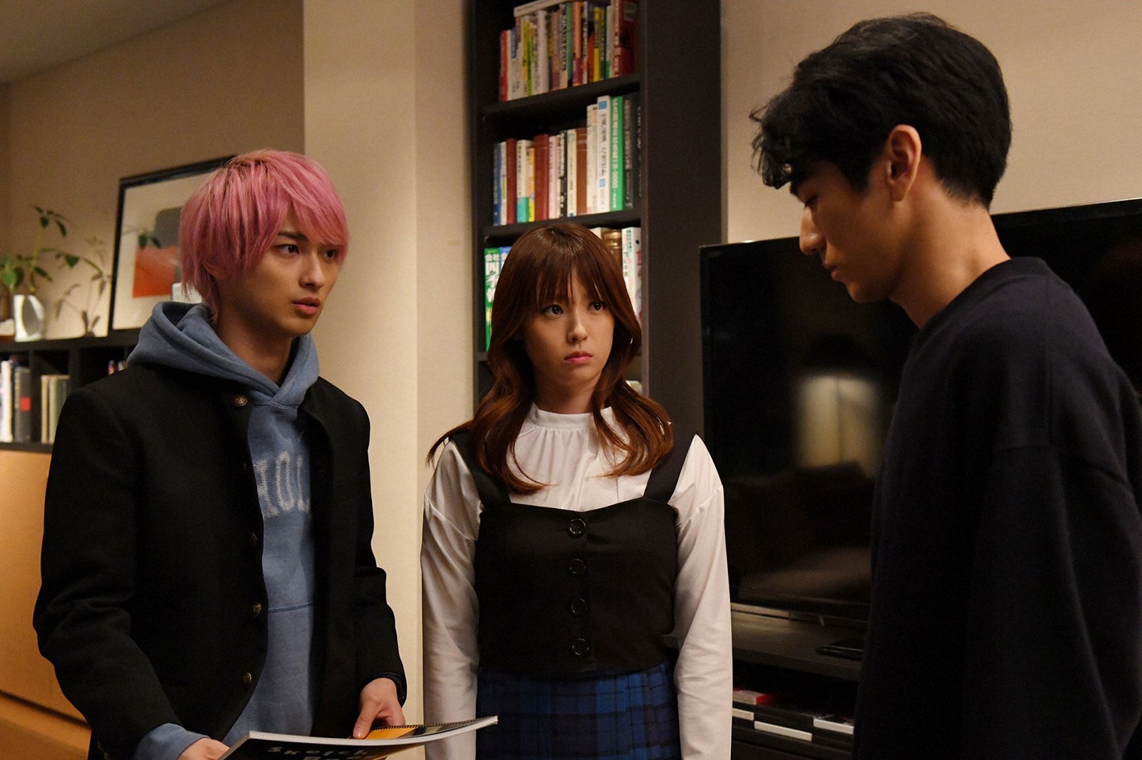 横浜流星、深田恭子、永山絢斗／「初めて恋をした日に読む話」第5話より（C）TBS