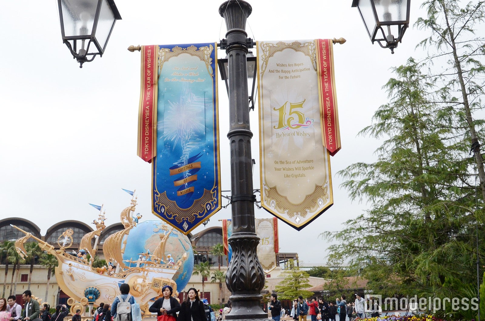 デコレーション／「東京ディズニーシー15周年“ザ・イヤー・オブ・ウィッシュ”」（C）モデルプレス