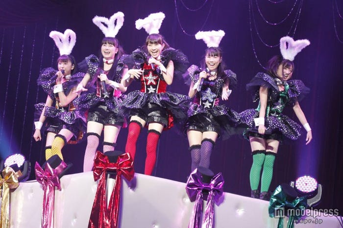 もう一つの夢である日本武道館ライブを叶えたももクロ/「ももクロ秋の2大祭り~女祭り2012~」より