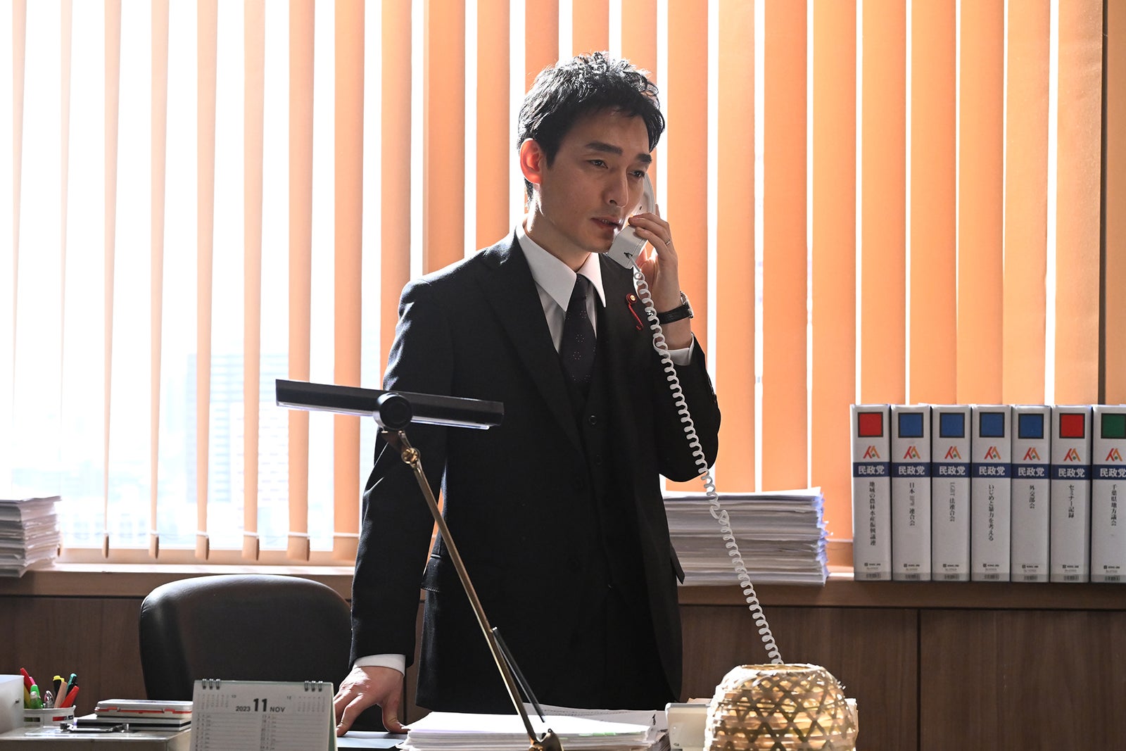 草なぎ剛 「罠の戦争」最終話より（C）カンテレ