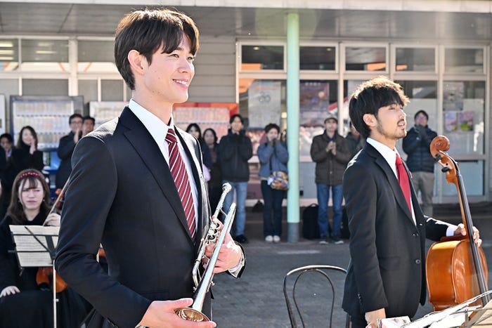 宮沢氷魚、佐藤緋美「さよならマエストロ~父と私のアパッシオナート~」新たに公開されたカット(C)TBS