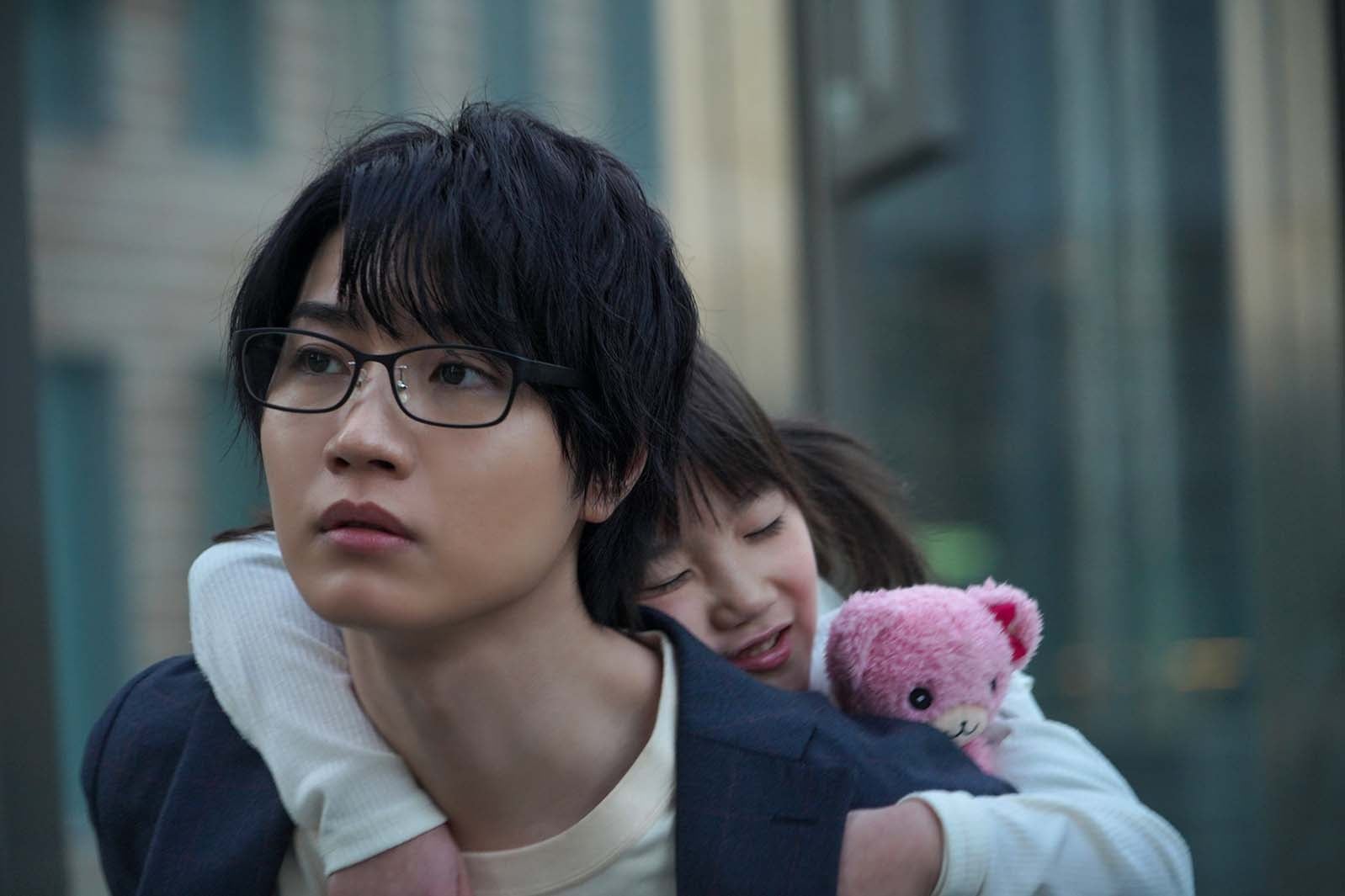 桜田通、白浜優凪「クールドジ男子」第5話より（C）那多ここね／SQUARE ENIX・ドラマ「クールドジ男子」製作委員会