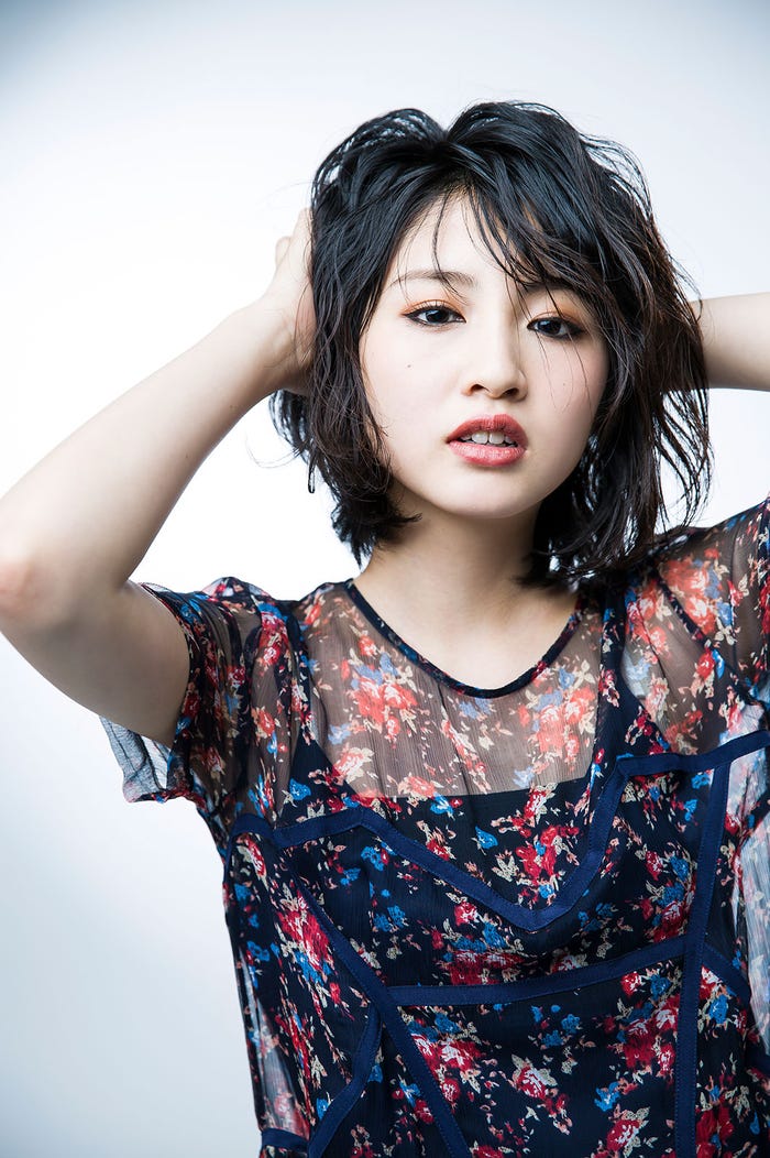 青島妃菜(C)カノウリョウマ