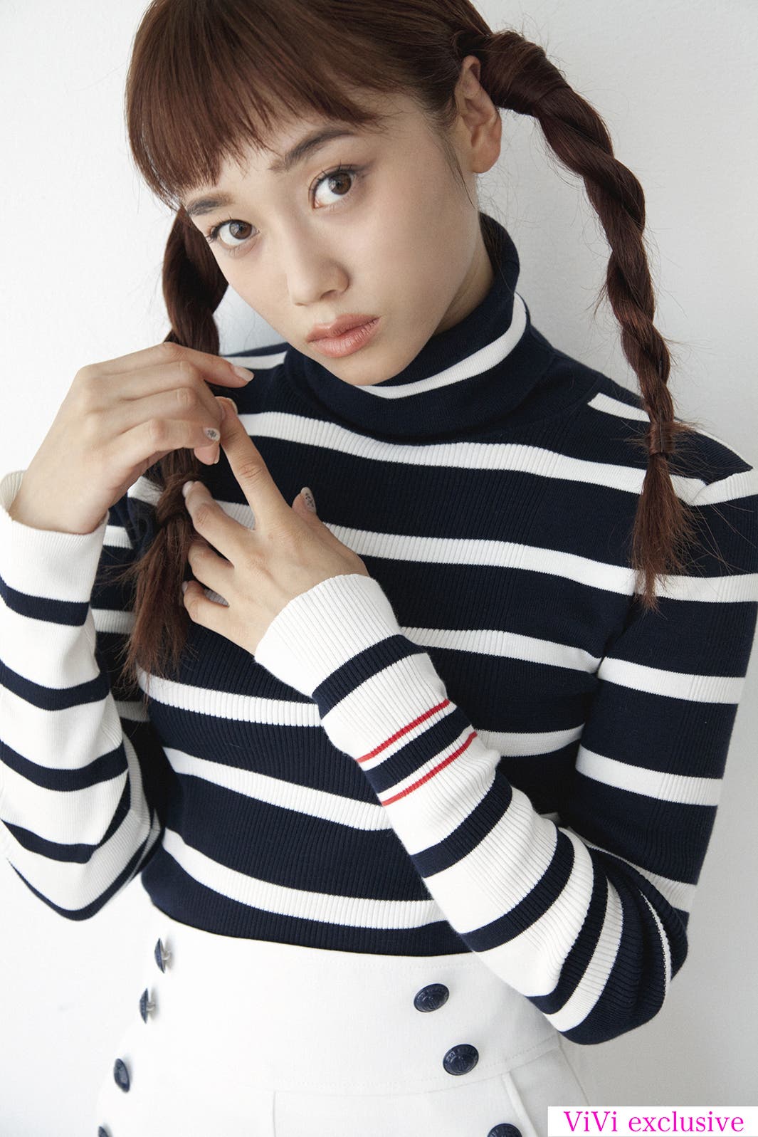 「ボーダーニット」18,000円「ボタンパンツ」19,000円(全て税抜)